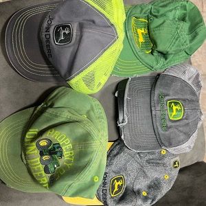 Bunch of john deere caps 3 snaps 2 elastic back 1 pretty distressed